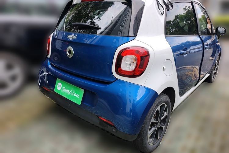 Used smart forfour 2016 1.0L 52 kW Passion Edition Rear Right 45 Deg