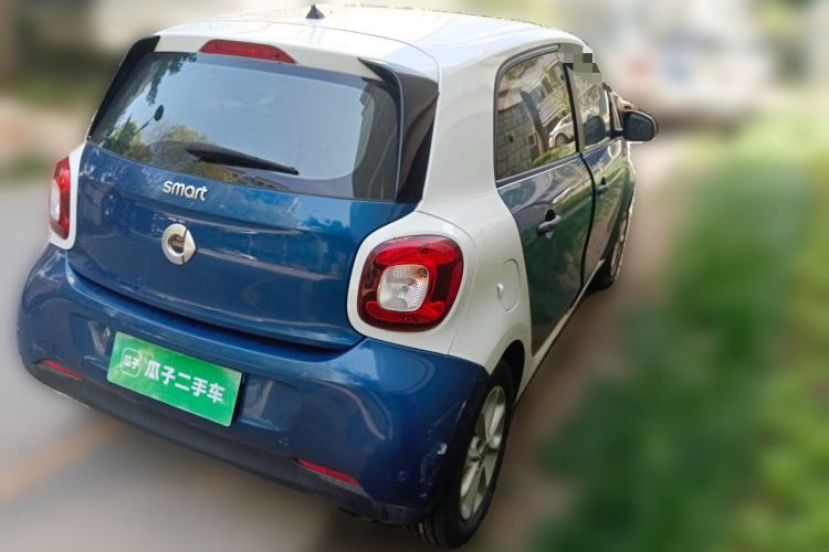 Used smart forfour 2016 1.0L 52 kW Dynamic Edition Rear Right 45 Deg