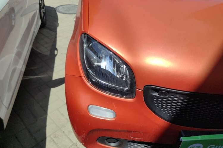 Used smart forfour 2016 1.0L 52 kW Dynamic Edition Right Front Headlight