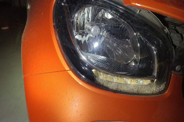 Used smart forfour 2016 1.0L 52 kW Passion Edition Right Front Headlight