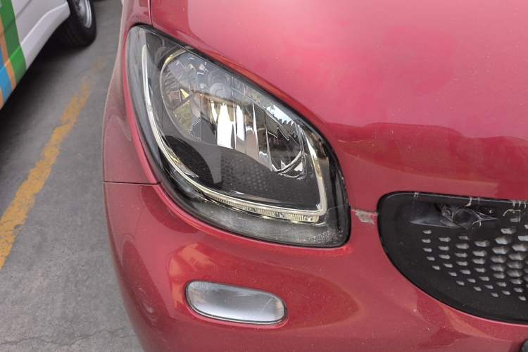 Used smart forfour 2016 1.0L 52 kW Dynamic Edition Right Front Headlight