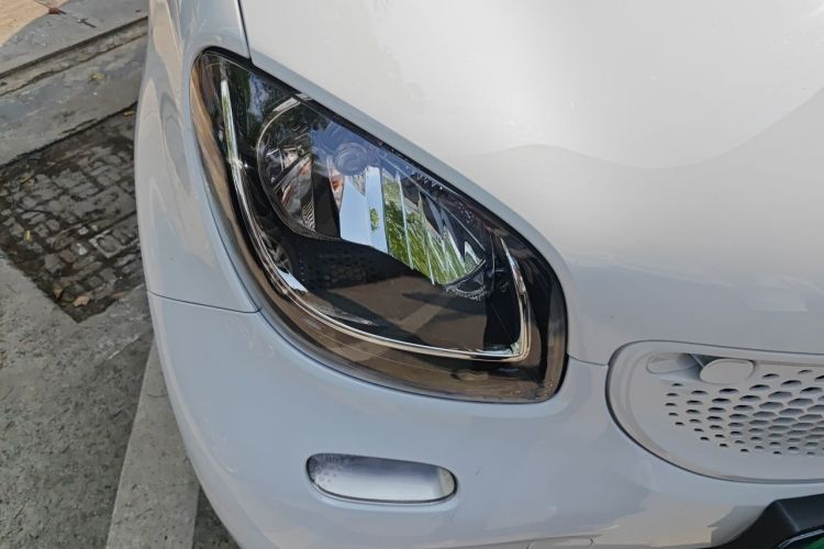 Used smart forfour 2016 1.0L 52 kW Passion Edition Right Front Headlight
