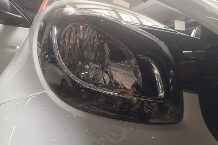 Used smart forfour 2016 1.0L 52 kW Dynamic Edition Right Front Headlight