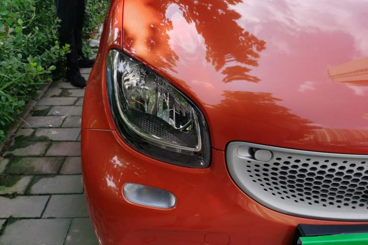 Used smart forfour 2016 1.0L 52 kW Passion Edition Right Front Headlight