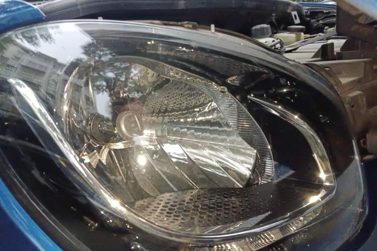 Used smart forfour 2016 1.0L 52 kW Dynamic Edition Right Front Headlight