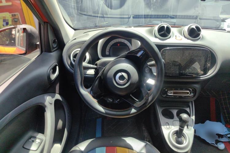 Used smart forfour 2016 1.0L 52 kW Dynamic Edition Steering Wheel