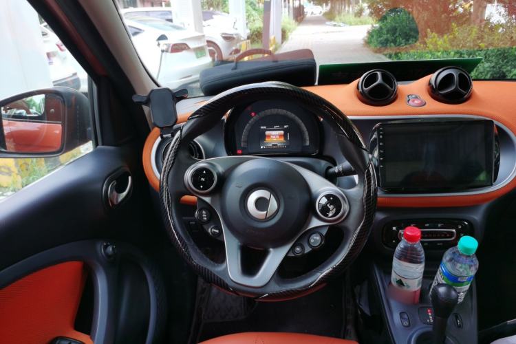 Used smart forfour 2016 1.0L 52 kW Passion Edition Steering Wheel