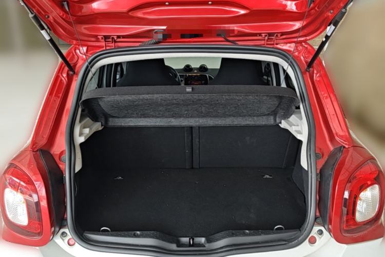 Used smart forfour 2016 1.0L 52 kW Passion Edition Trunk