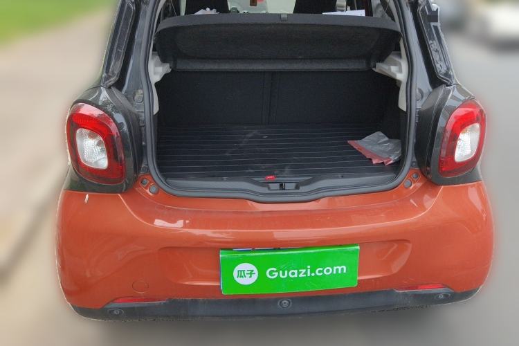 Used smart forfour 2016 1.0L 52 kW Passion Edition Trunk