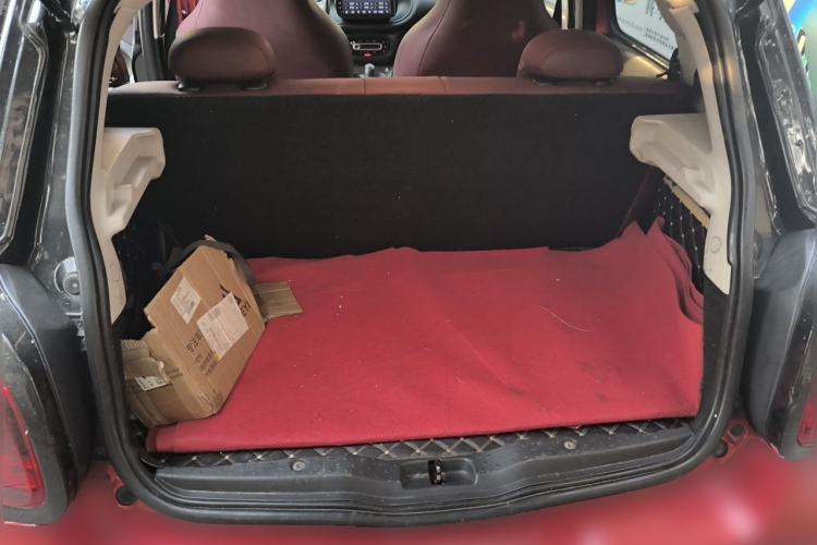 Used smart forfour 2016 1.0L 52 kW Dynamic Edition Trunk