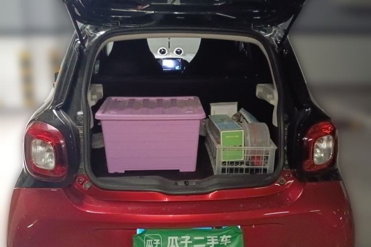 Used smart forfour 2016 1.0L 52 kW Dynamic Edition Trunk
