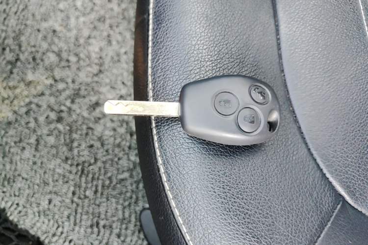 Used smart forfour 2016 0.9T 66 kW Pioneer Edition Vehicle Key