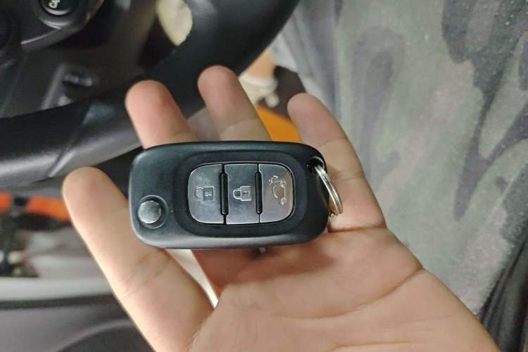 Used smart forfour 2016 0.9T 66 kW Pioneer Edition Vehicle Key