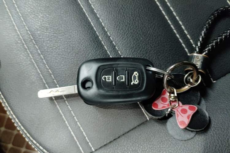 Used smart forfour 2016 1.0L 52 kW Dynamic Edition Vehicle Key