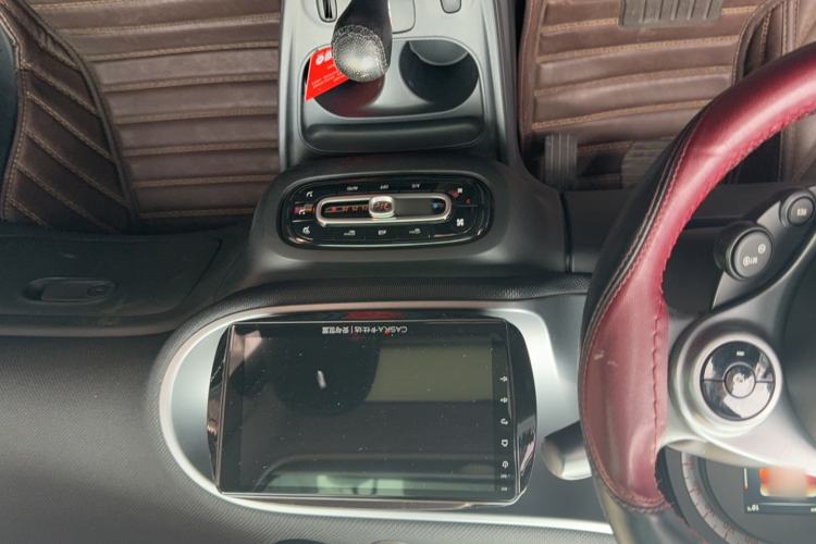 Used smart forfour 2016 1.0L 52 kW Passion Edition Audio And AC Panel