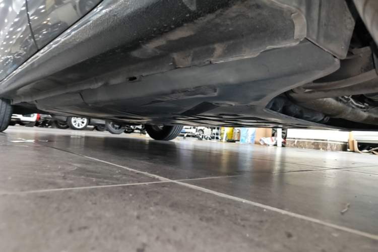 Used smart forfour 2016 1.0L 52 kW Passion Edition Chassis Rear Left