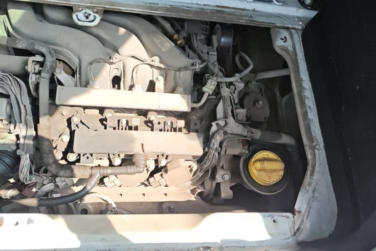 Used smart forfour 2016 1.0L 52 kW Dynamic Edition Engine Bay Left