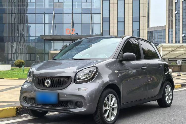 Used smart forfour 2016 1.0L 52 kW Dynamic Edition Exterior 1