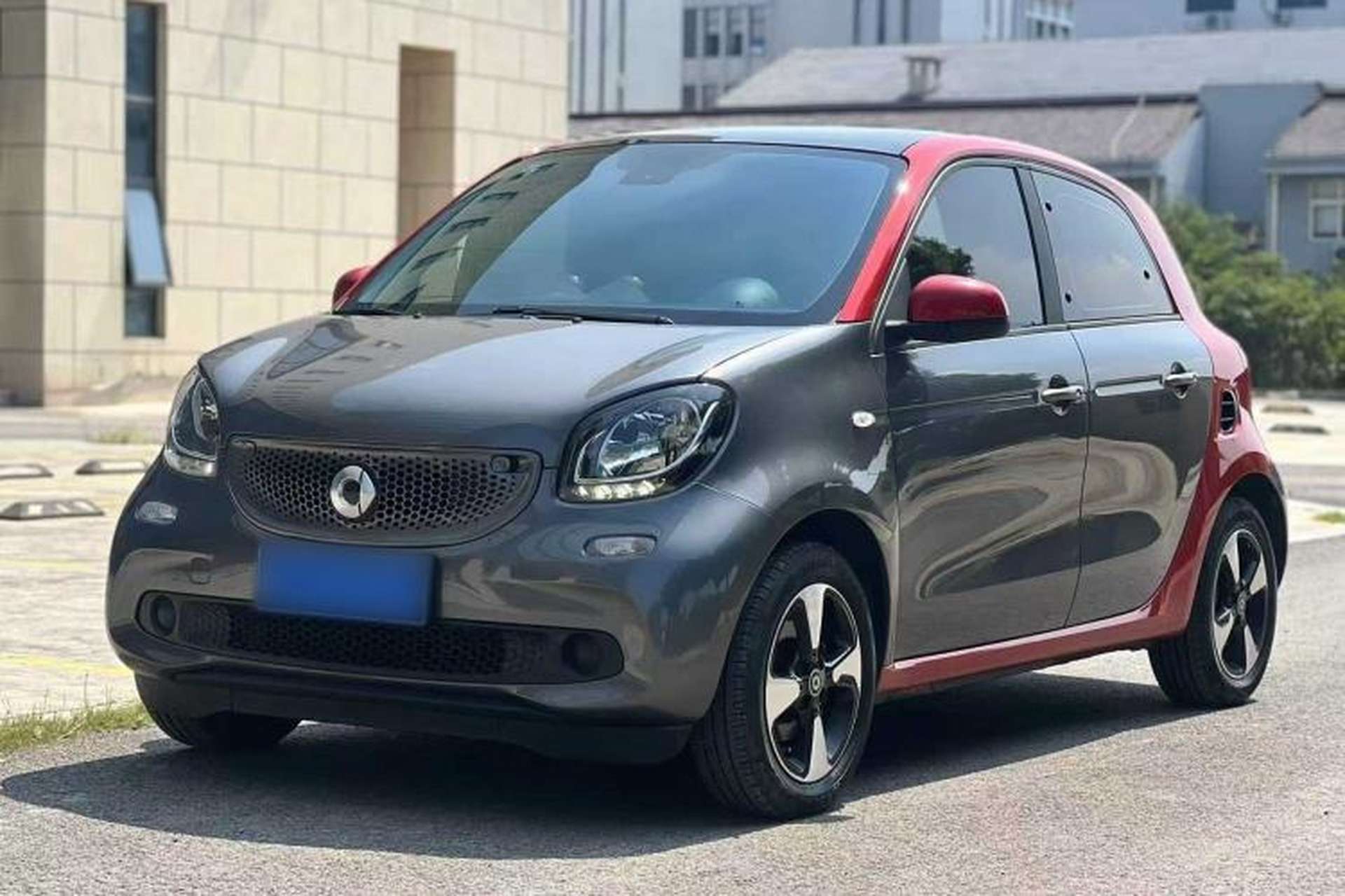 Used smart forfour 2016 1.0L 52 kW Passion Edition Exterior 1
