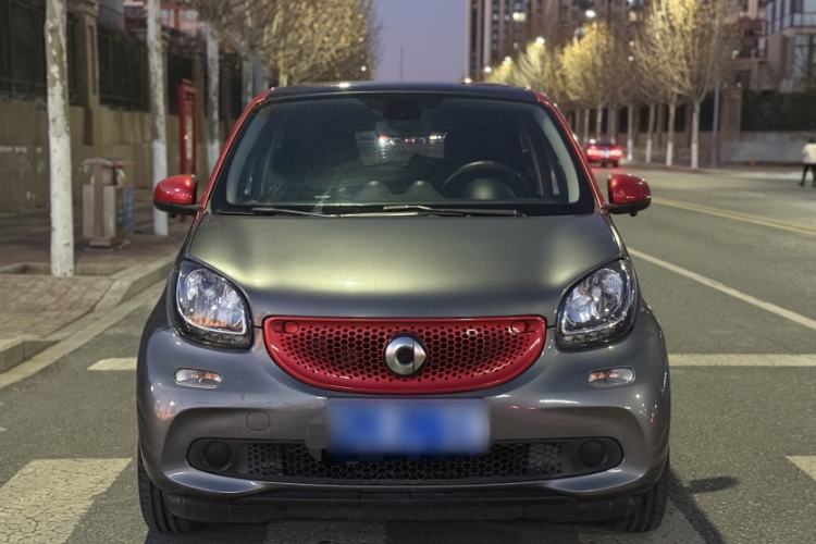 Used smart forfour 2016 1.0L 52 kW Passion Edition Exterior 1