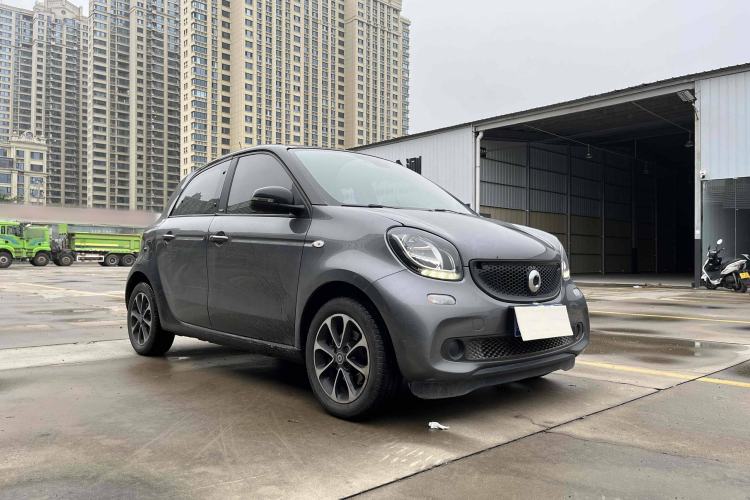 Used smart forfour 2016 1.0L 52 kW Passion Edition Exterior 2