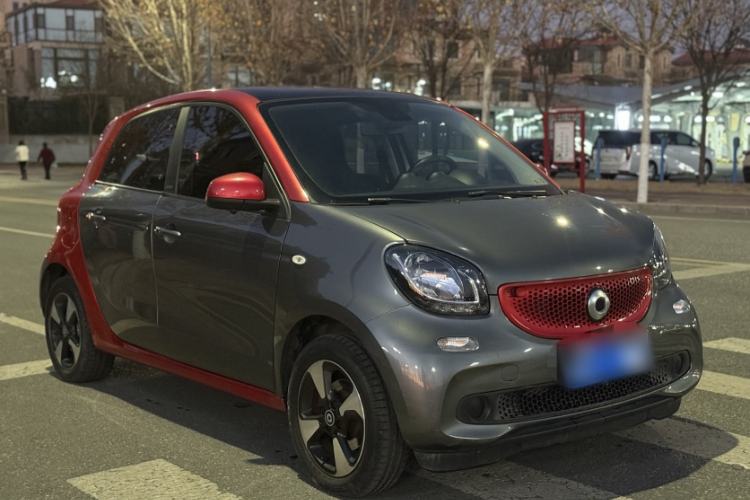Used smart forfour 2016 1.0L 52 kW Passion Edition Exterior 2