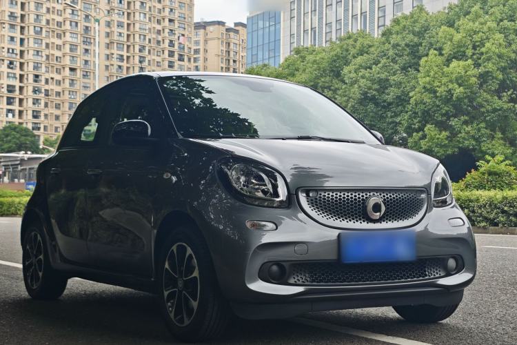 Used smart forfour 2016 1.0L 52 kW Passion Edition Exterior 3