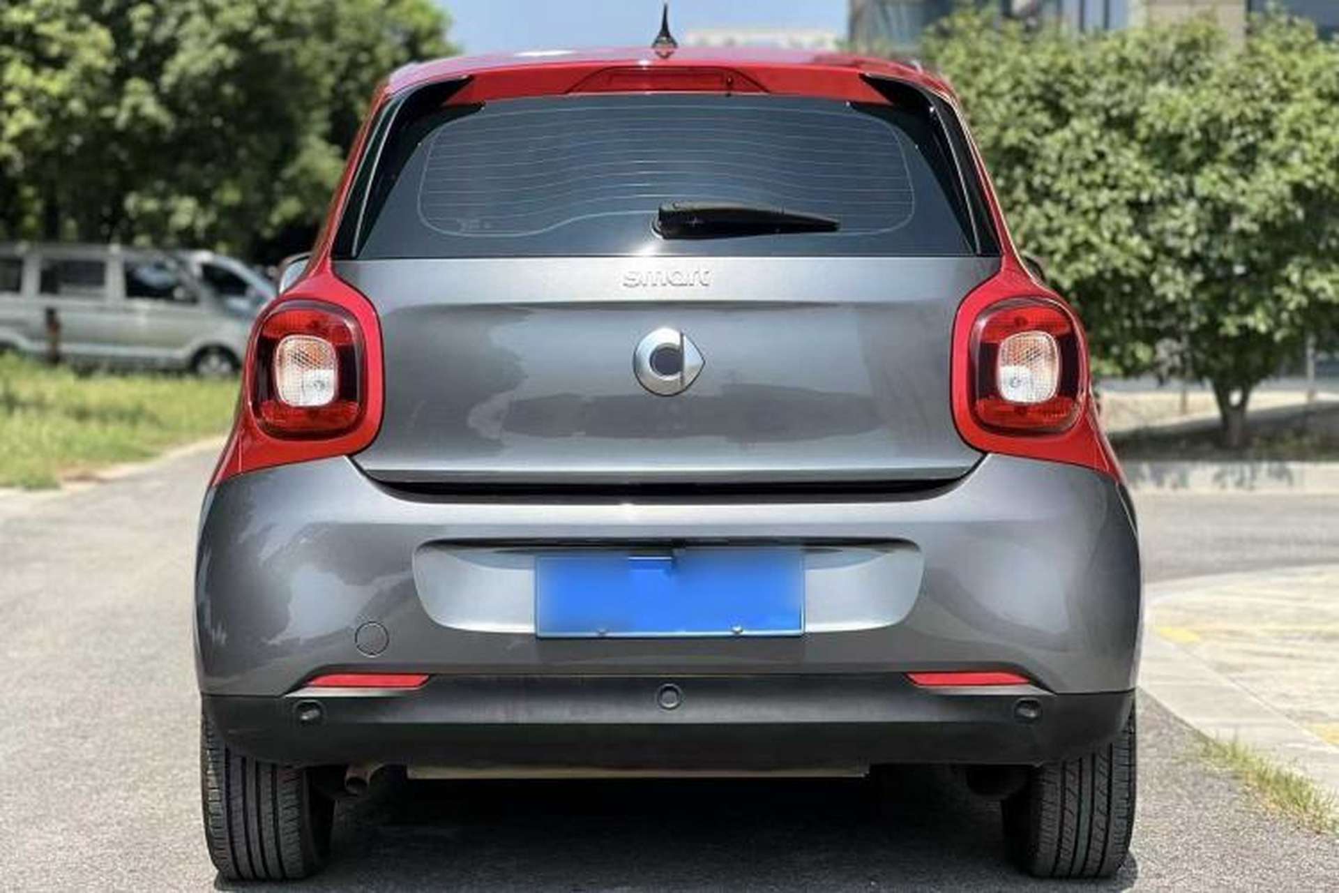 Used smart forfour 2016 1.0L 52 kW Passion Edition Exterior 4