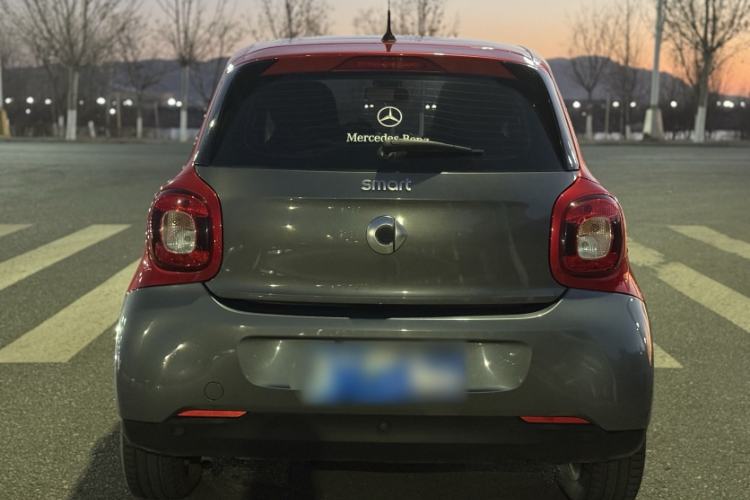 Used smart forfour 2016 1.0L 52 kW Passion Edition Exterior 4