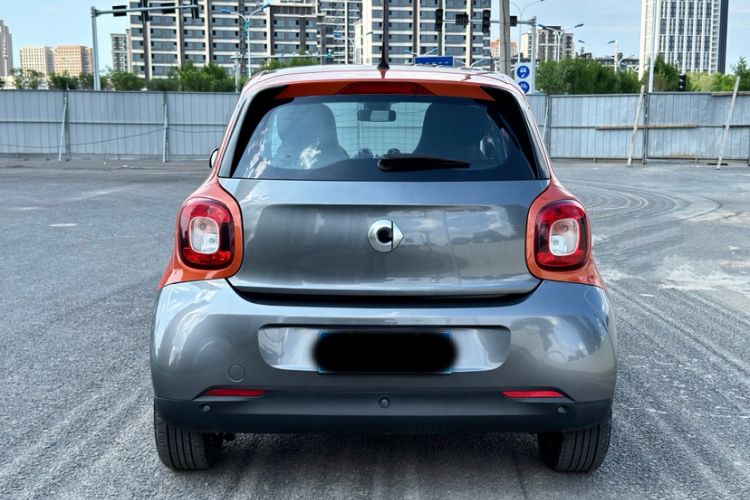 Used smart forfour 2016 0.9T 66 kW Pioneer Edition Exterior 5