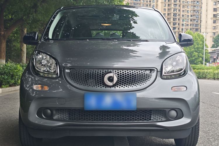 Used smart forfour 2016 1.0L 52 kW Passion Edition Exterior 6