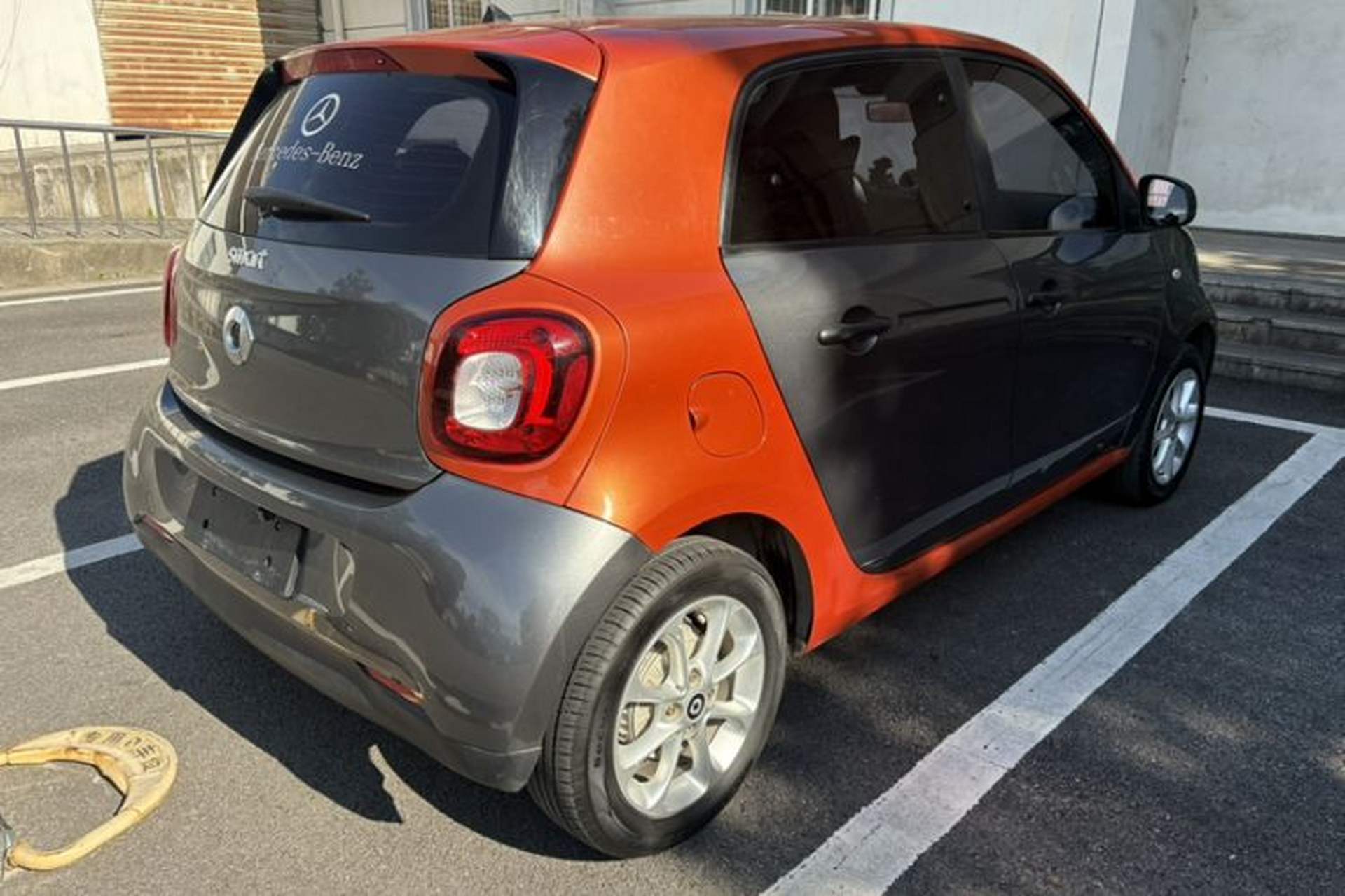 Used smart forfour 2016 1.0L 52 kW Dynamic Edition Exterior 6