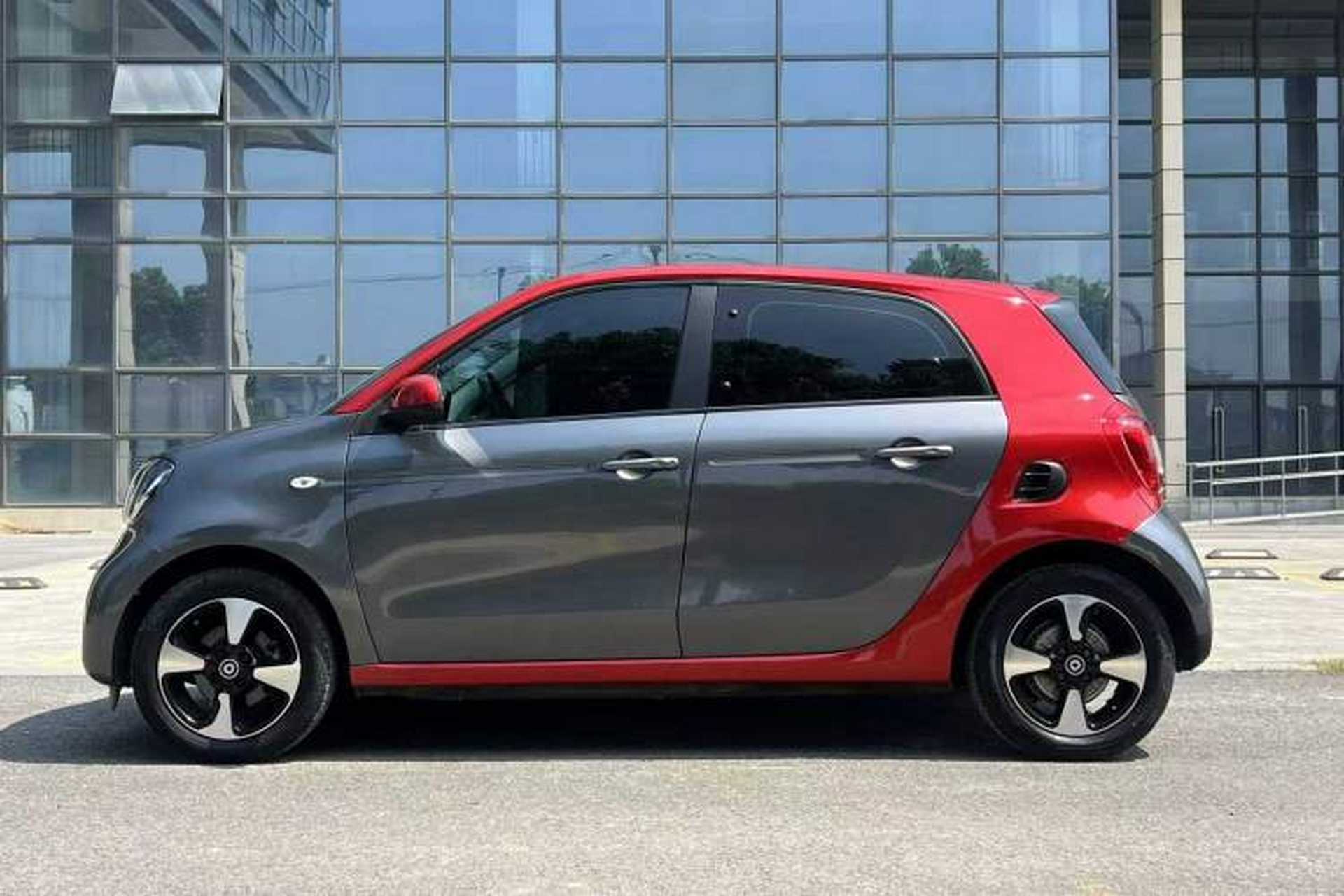 Used smart forfour 2016 1.0L 52 kW Passion Edition Exterior 6