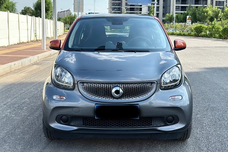 Used smart forfour 2016 0.9T 66 kW Pioneer Edition Exterior 6