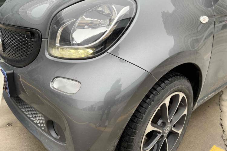 Used smart forfour 2016 1.0L 52 kW Passion Edition Exterior 7