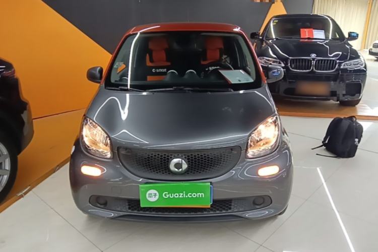 Used smart forfour 2016 1.0L 52 kW Dynamic Edition Front