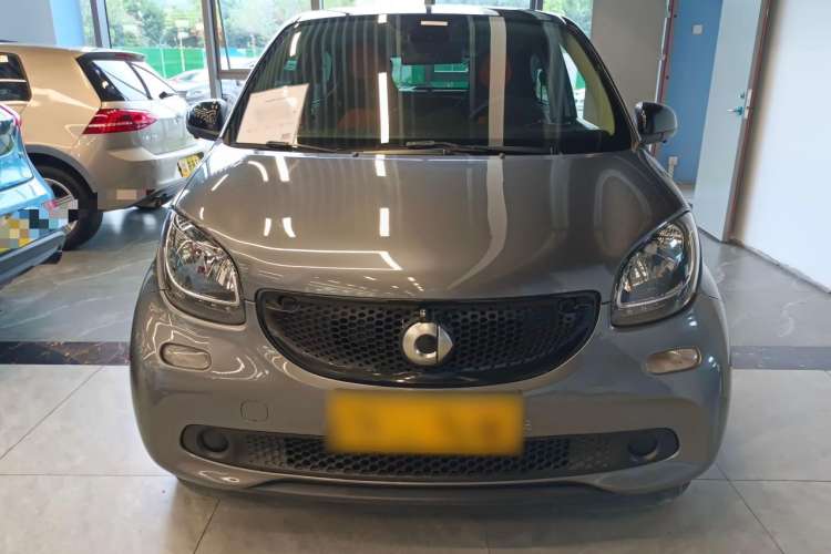 Used smart forfour 2016 1.0L 52 kW Passion Edition Front