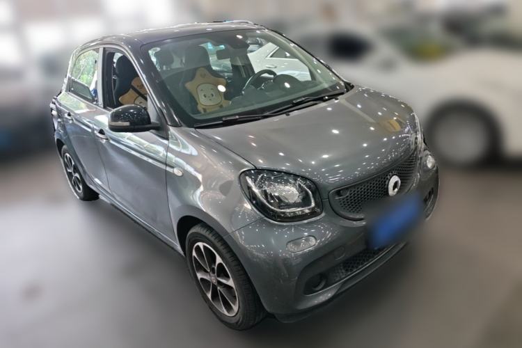 Used smart forfour 2016 1.0L 52 kW Passion Edition Front Right 45 Deg