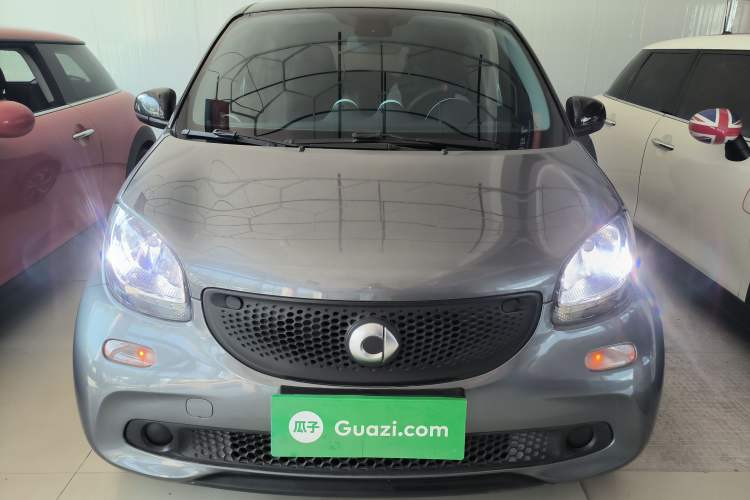 Used smart forfour 2016 1.0L 52 kW Dynamic Edition Front