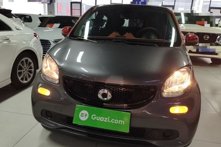 Used smart forfour 2016 1.0L 52 kW Passion Edition Front