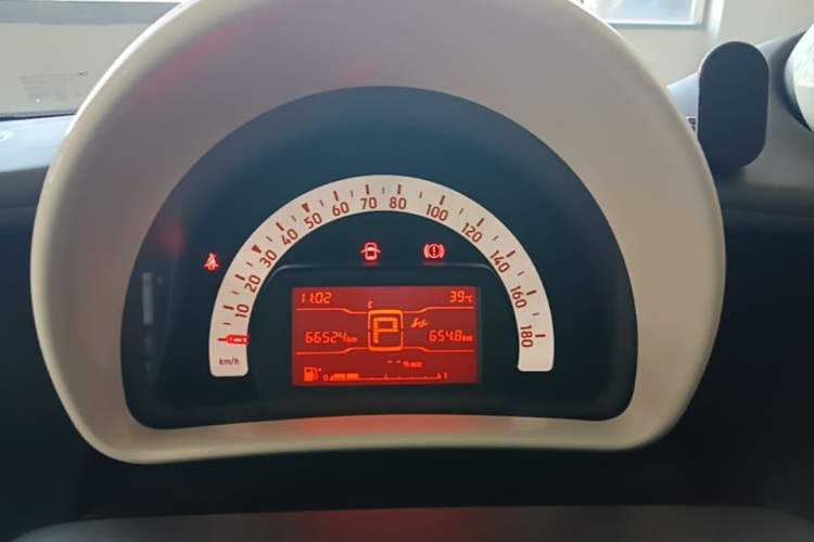 Used smart forfour 2016 1.0L 52 kW Dynamic Edition Instrument Cluster