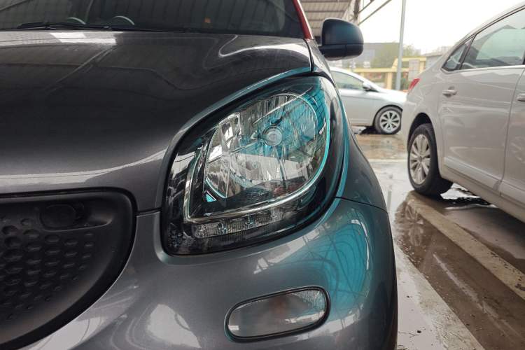 Used smart forfour 2016 1.0L 52 kW Dynamic Edition Left Front Headlight
