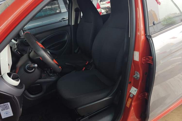 Used smart forfour 2016 1.0L 52 kW Dynamic Edition Left Front Seat