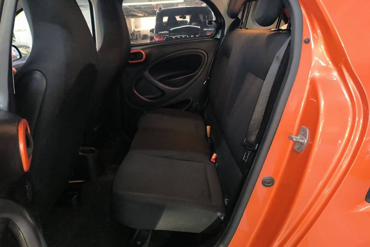 Used smart forfour 2016 1.0L 52 kW Dynamic Edition Left Rear Seat