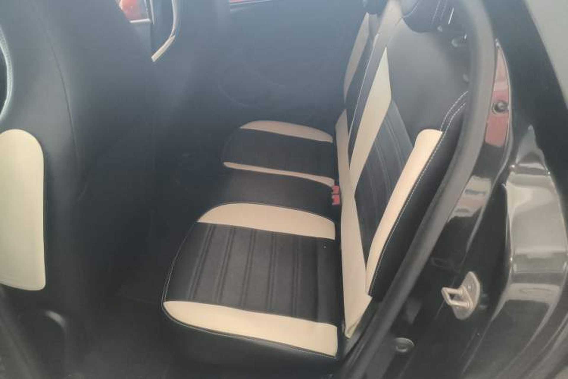 Used smart forfour 2016 1.0L 52 kW Dynamic Edition Left Rear Seat