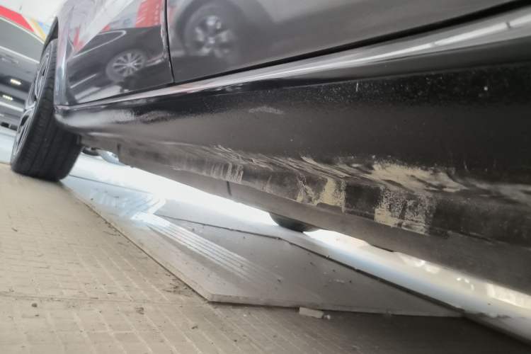 Used smart forfour 2016 1.0L 52 kW Dynamic Edition Left Side Sill