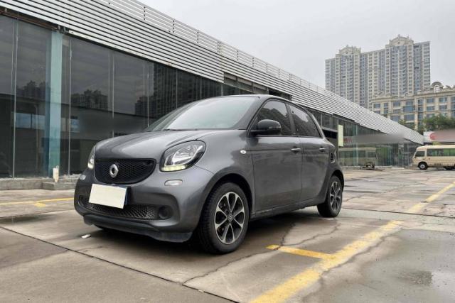 Used smart forfour 2016 1.0L 52 kW Passion Edition