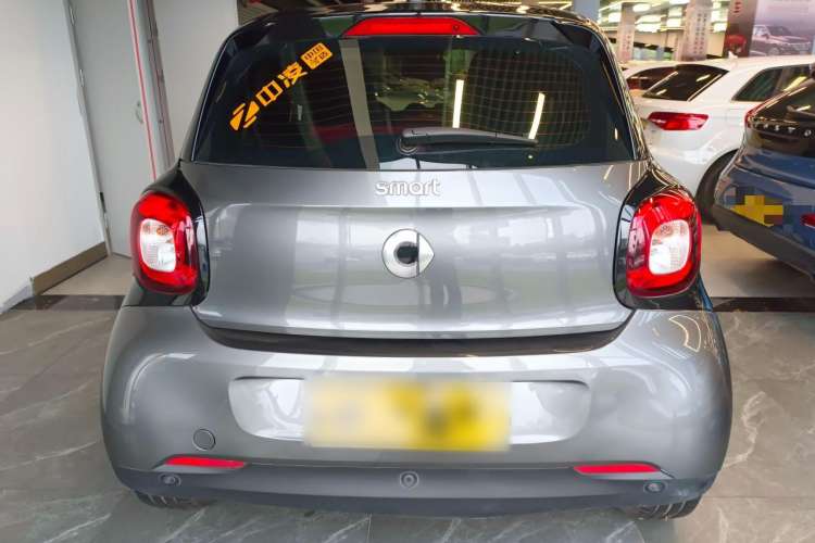 Used smart forfour 2016 1.0L 52 kW Passion Edition Rear