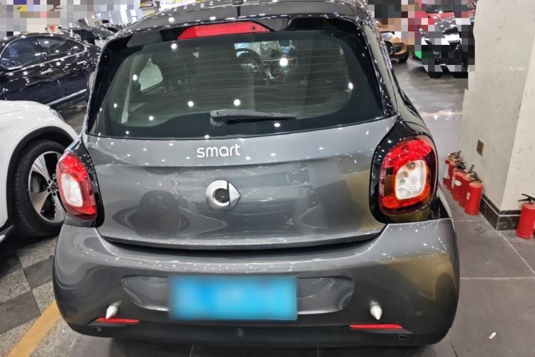 Used smart forfour 2016 1.0L 52 kW Passion Edition Rear