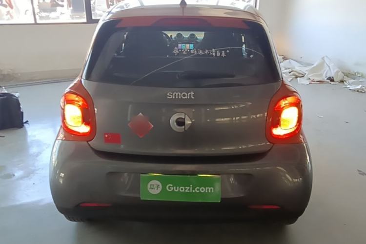 Used smart forfour 2016 1.0L 52 kW Dynamic Edition Rear